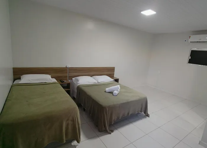 Hotel Verde Mares